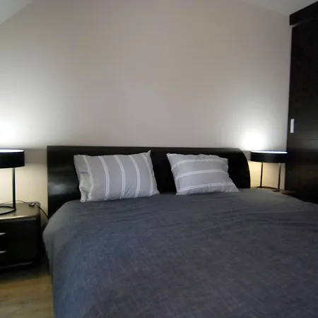 Baratero Terrasse + Free Parking Apartment *