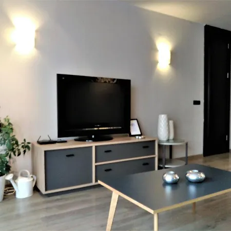 Baratero Terrasse + Free Parking Apartment *